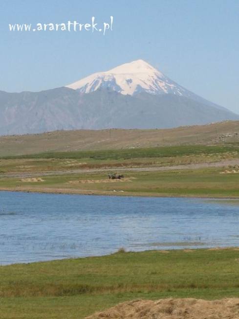 Ararat - widok od Jeziora Rybnego